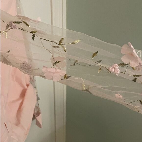 SHEIN Blush Blouse with Sheer Floral Sleeves - Picture 3 of 4